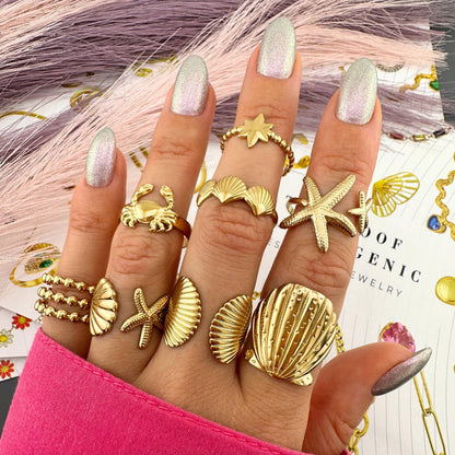 “Golden Starfish” Ring – 18K Ocean Charm