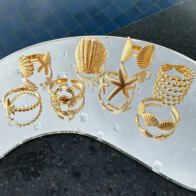 Gold Ring Set of 8 – Stylish & Sophisticated