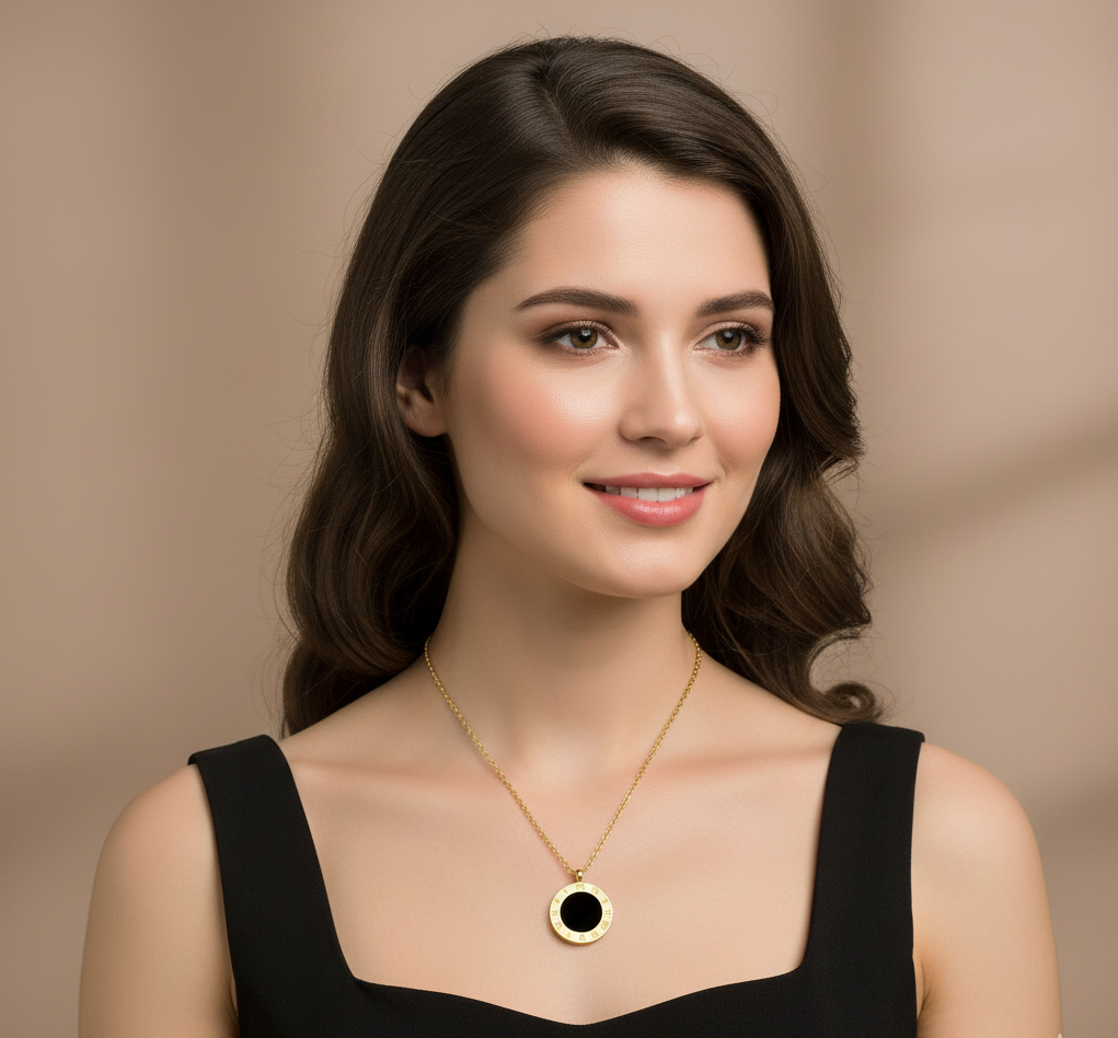 “Timeless Roman” Necklace – 18K Gold Glow
