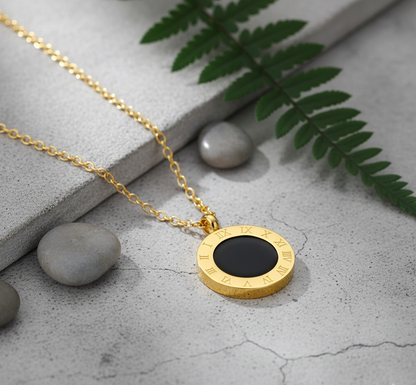 “Timeless Roman” Necklace – 18K Gold Glow
