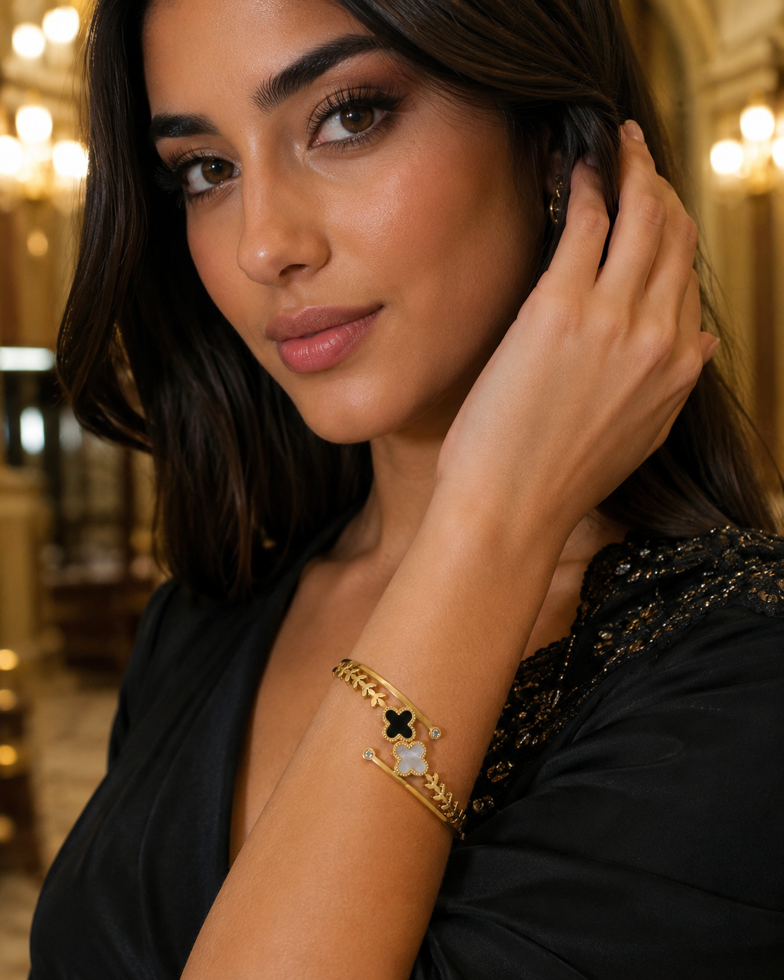 Mother-of-Pearl Clover Bracelet
