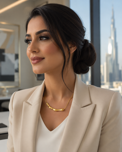 قلادة سلسلة مقوسة ومنحوتة من Catwalk Hub – صورة المنتج 4