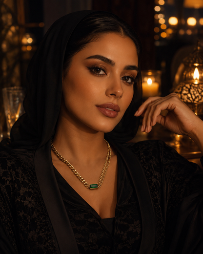 قلادة هندسية بلون الزمرد من Catwalk Hub – صورة المنتج 2