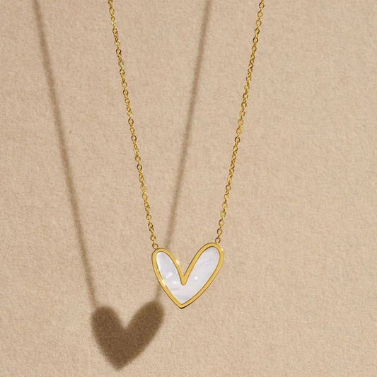 "Heart MOP Pendant" Necklace – 18K Premium Gold Plated