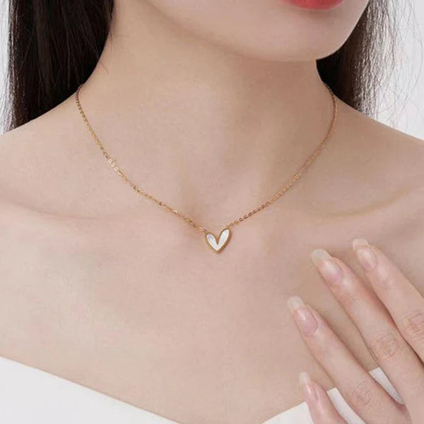 "Heart MOP Pendant" Necklace – 18K Premium Gold Plated