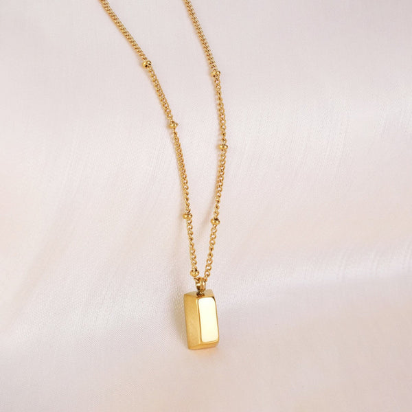 "Rectangular Pendant" Necklace – 18K Premium Gold Plated