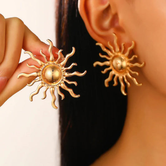 "Sun Shaped Stud" Earrings – 18K Premium Gold Plated