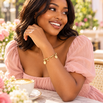 Gold Disc Charm Link Bracelet – Elegant Everyday Luxury