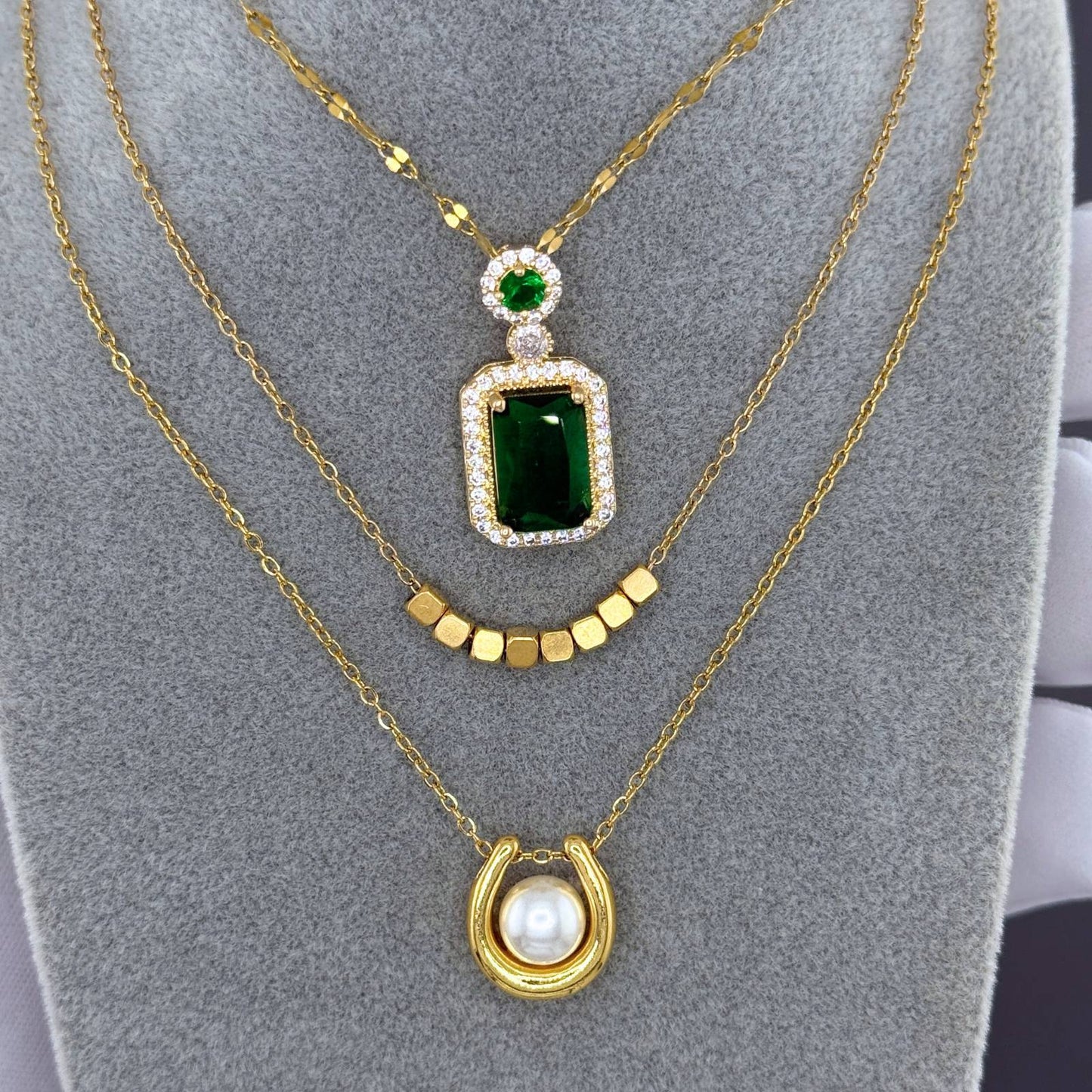 “Green Diamond Square” Necklace – 18K Gold Charm