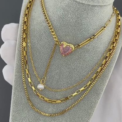 “Shining Heart” Necklace – 18K Gold Glow