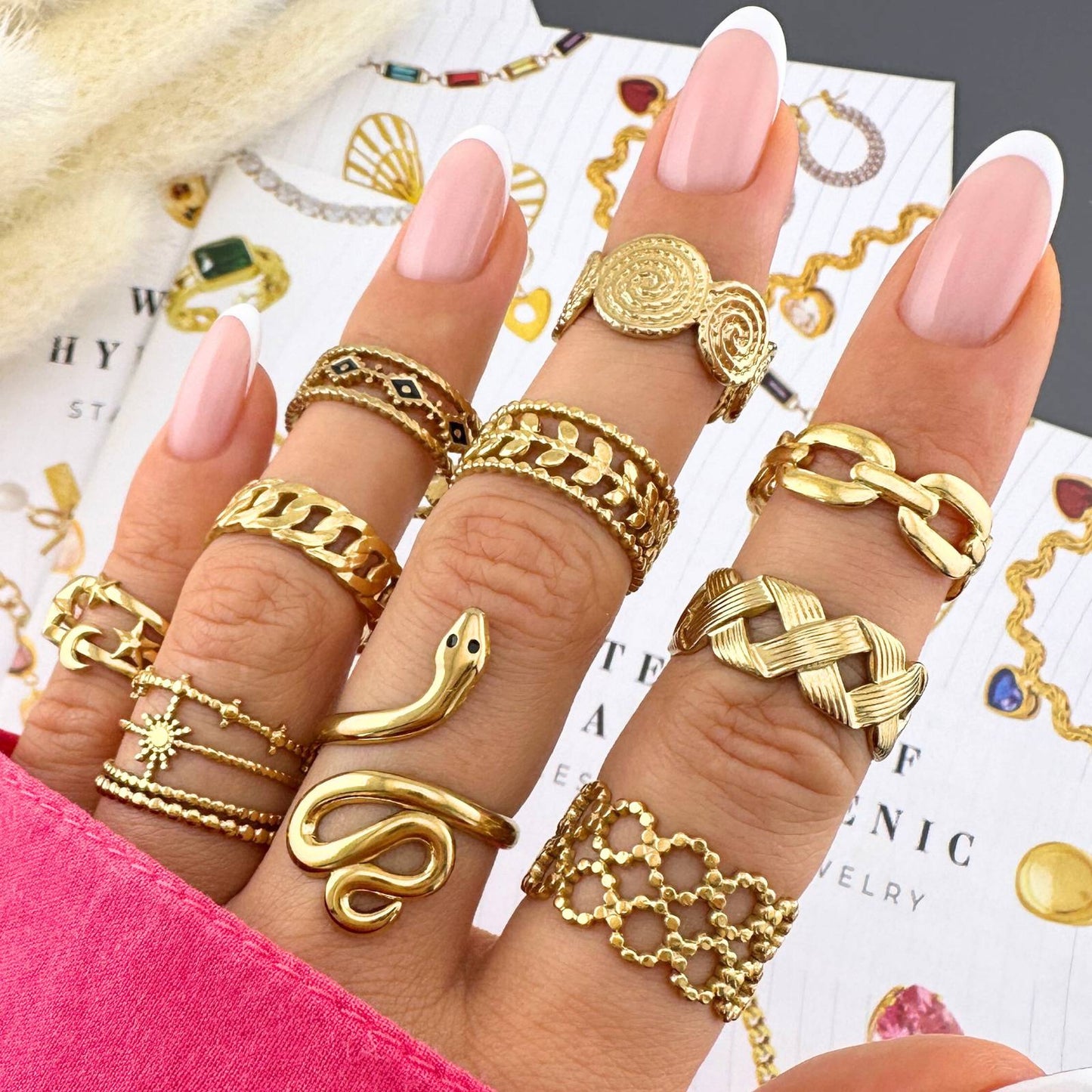 “Shaped Beauty” Ring – 18K Gold Design