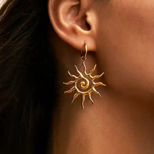 "Sun Shaped Stud" Earrings – 18K Premium Gold Plated